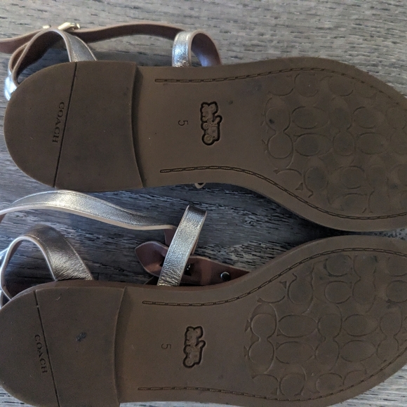 Pretty Sz 5 Coach Sandals - Picture 3 of 3